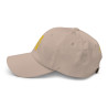 Gorra Ñ beige con letra dorada (estilo Dad hat)