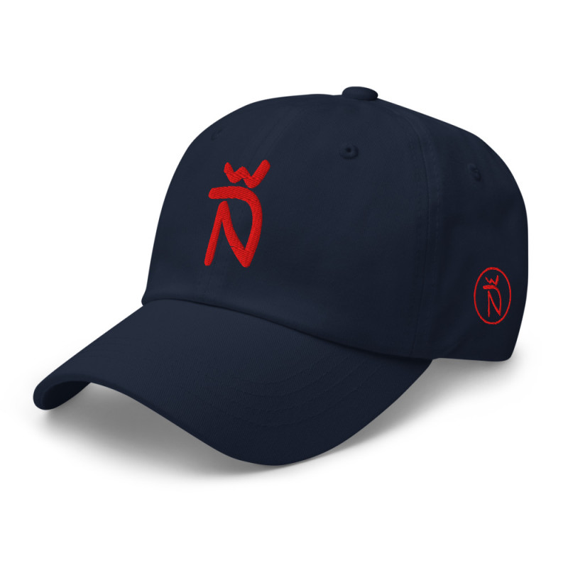 Gorra Ñ azul navy con letra roja y Ñ adicional (estilo Dad hat)