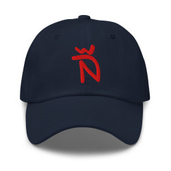 Gorra Ñ azul navy con letra roja y Ñ adicional (estilo Dad hat)