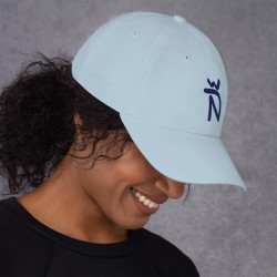 Gorra Ñ azul claro con letra azul (estilo Dad hat)