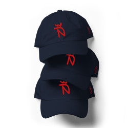 Gorra Ñ azul navy con letra roja y Ñ adicional (estilo Dad hat)