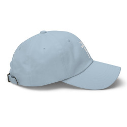 Gorra Ñ azul claro con letra blanca (estilo Dad hat)