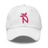 Gorra Ñ blanca con letra rosa (estilo Dad hat)