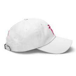 Gorra Ñ blanca con letra rosa (estilo Dad hat)