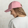 Gorra Ñ rosa con letra roja (estilo Dad hat)