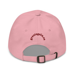 Gorra Ñ rosa con letra granate (estilo Dad hat)