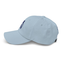 Gorra Ñ azul cielo con letra azul y bandera (estilo Dad hat)