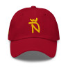 Gorra Ñ roja con letra oro dorado y bandera (estilo Dad hat)