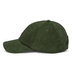 Gorra de pana fina verde con Ñ en granate